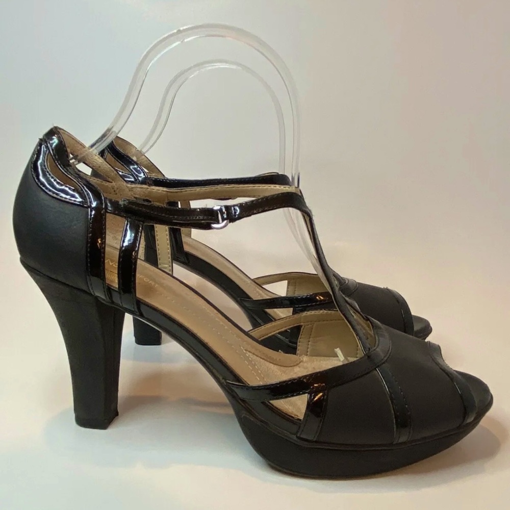 Naturalizer Dacoma Platform Pumps